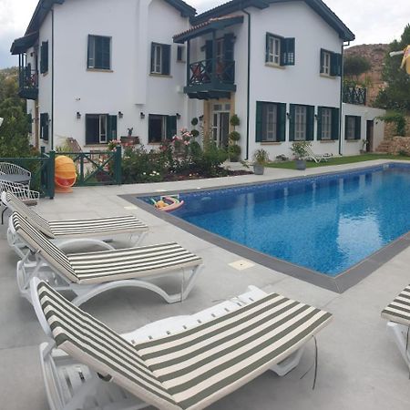 Lefka  Dervise Mehmet Guest House מראה חיצוני תמונה